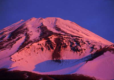 �����˂���