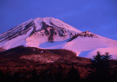 �����˂���