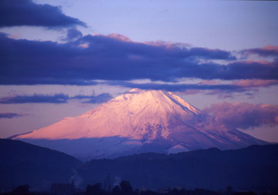 ���؂���