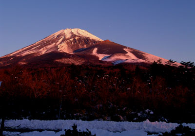 �����˂���